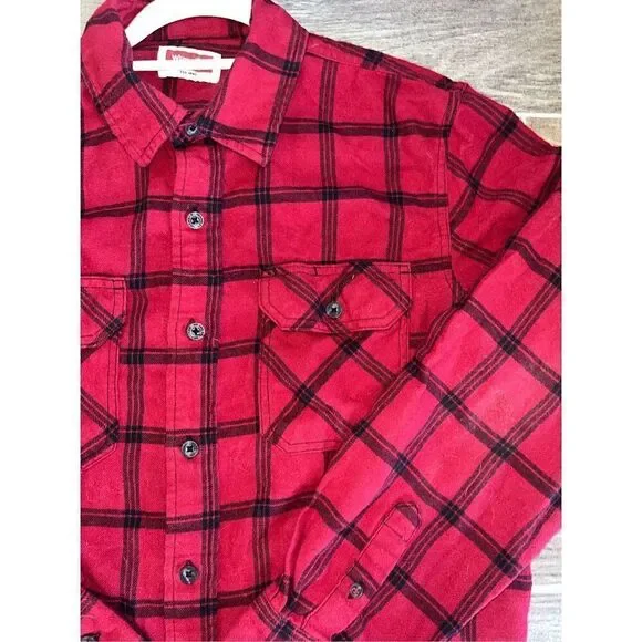 Red Plaid! Wrangler red plaid shirt sz med long sleeve - Picture 15 of 16